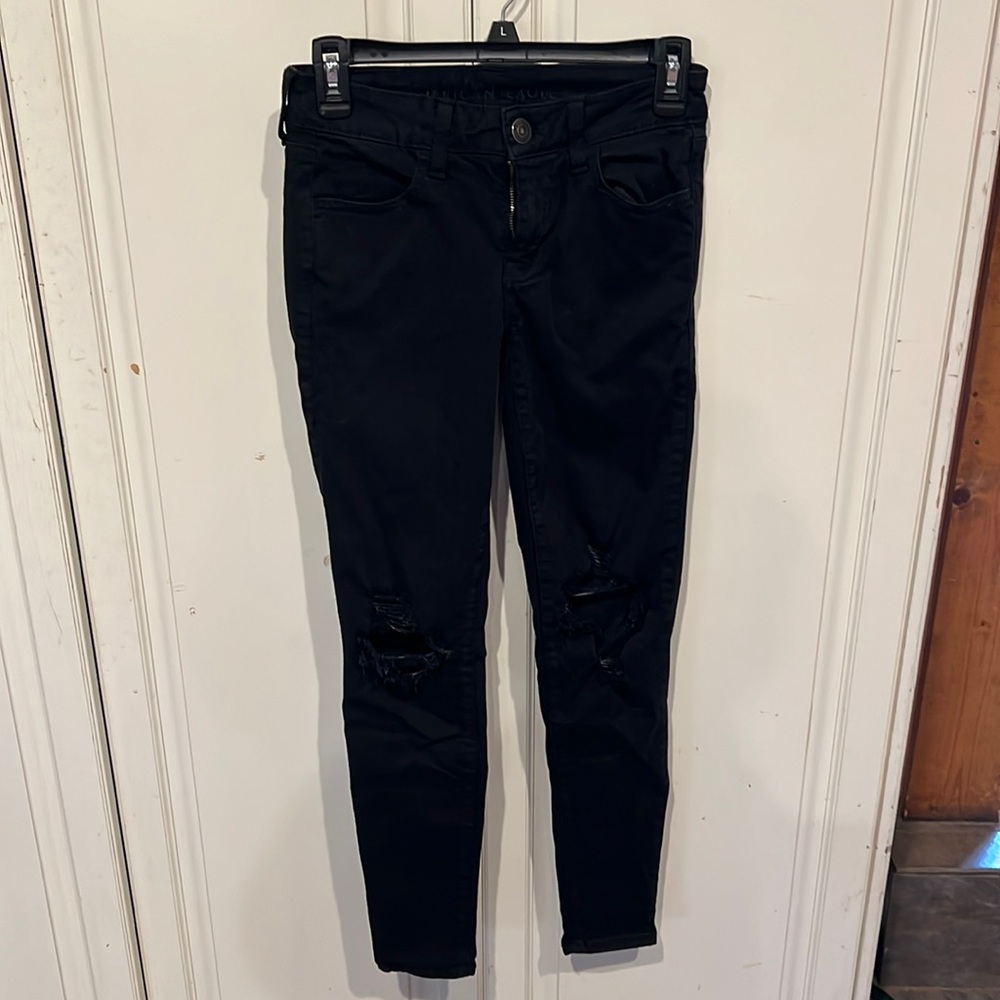 American Eagle woman’s size 2 black jeans